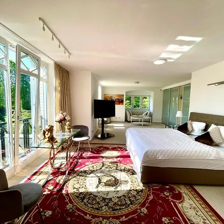 Julian Doppelzimmer * Aurich